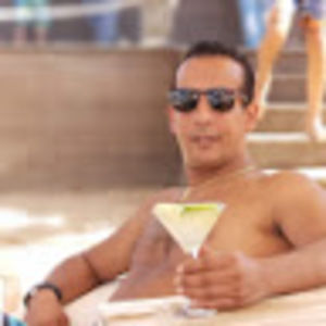 Meet your Posher, Emad